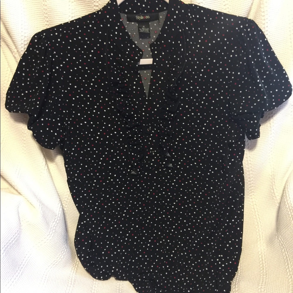 Style & Co. short sleeve shirt size medium